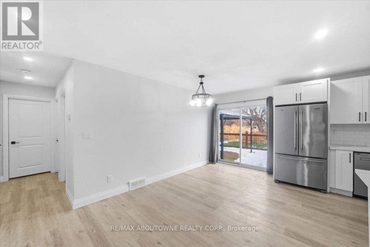 12 Main Street W, Haldimand, Ontario  N0A 1P0 - Photo 9 - X12822934