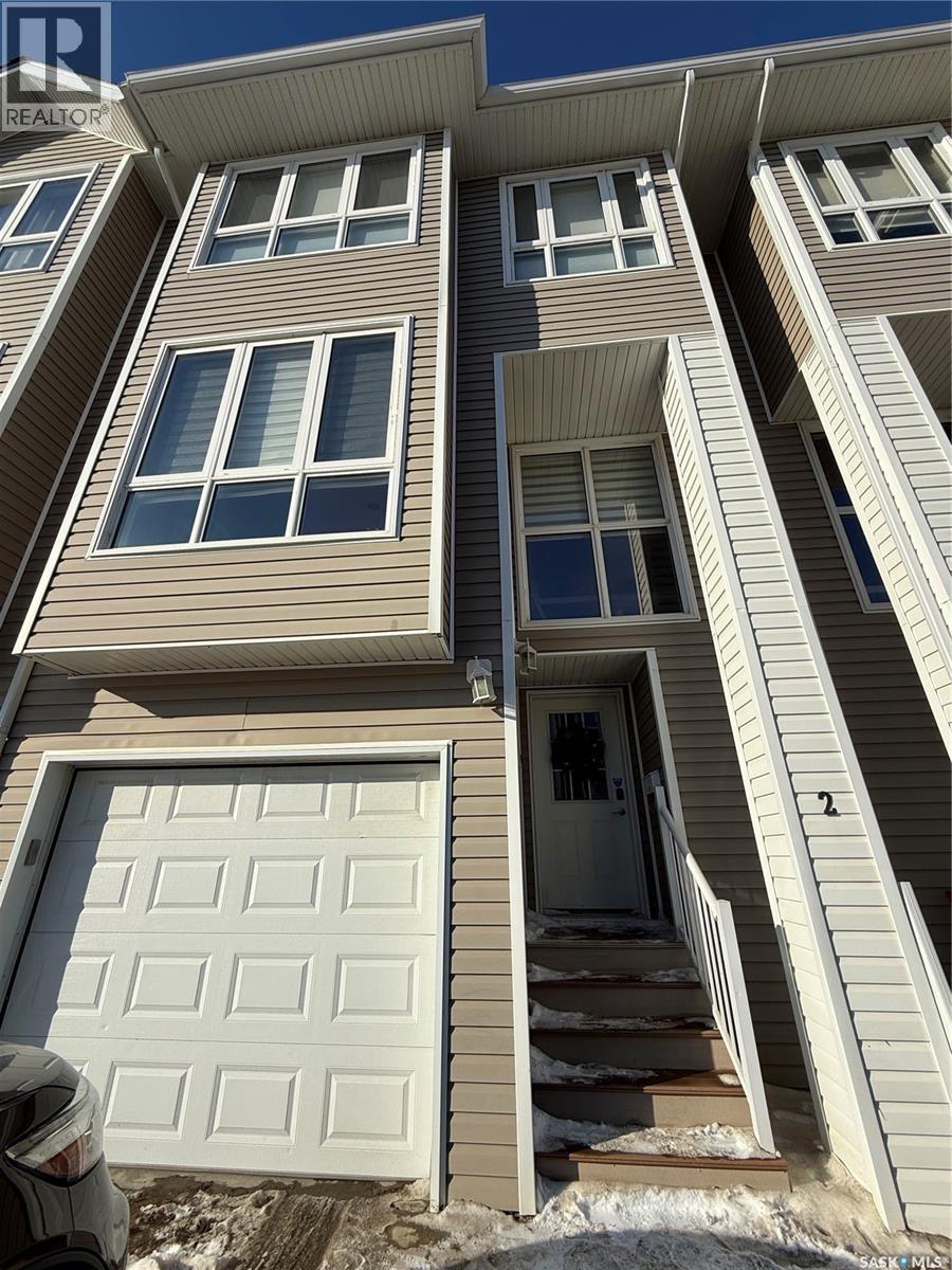 2 697 Sun Valley DRIVE, estevan, Saskatchewan