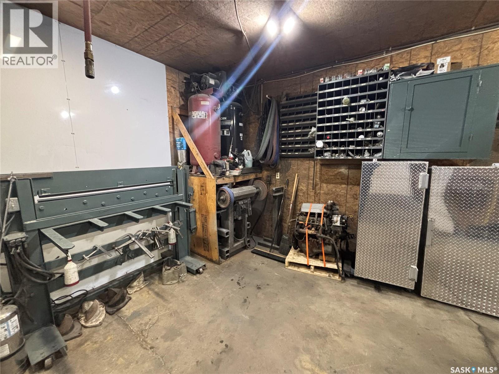 209 5th Avenue N, Naicam, Saskatchewan  S0K 2Z0 - Photo 15 - SK029190