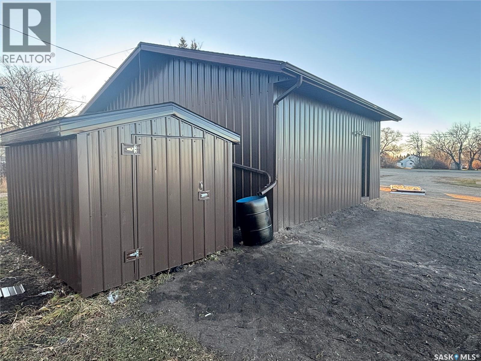 209 5th Avenue N, Naicam, Saskatchewan  S0K 2Z0 - Photo 2 - SK029190