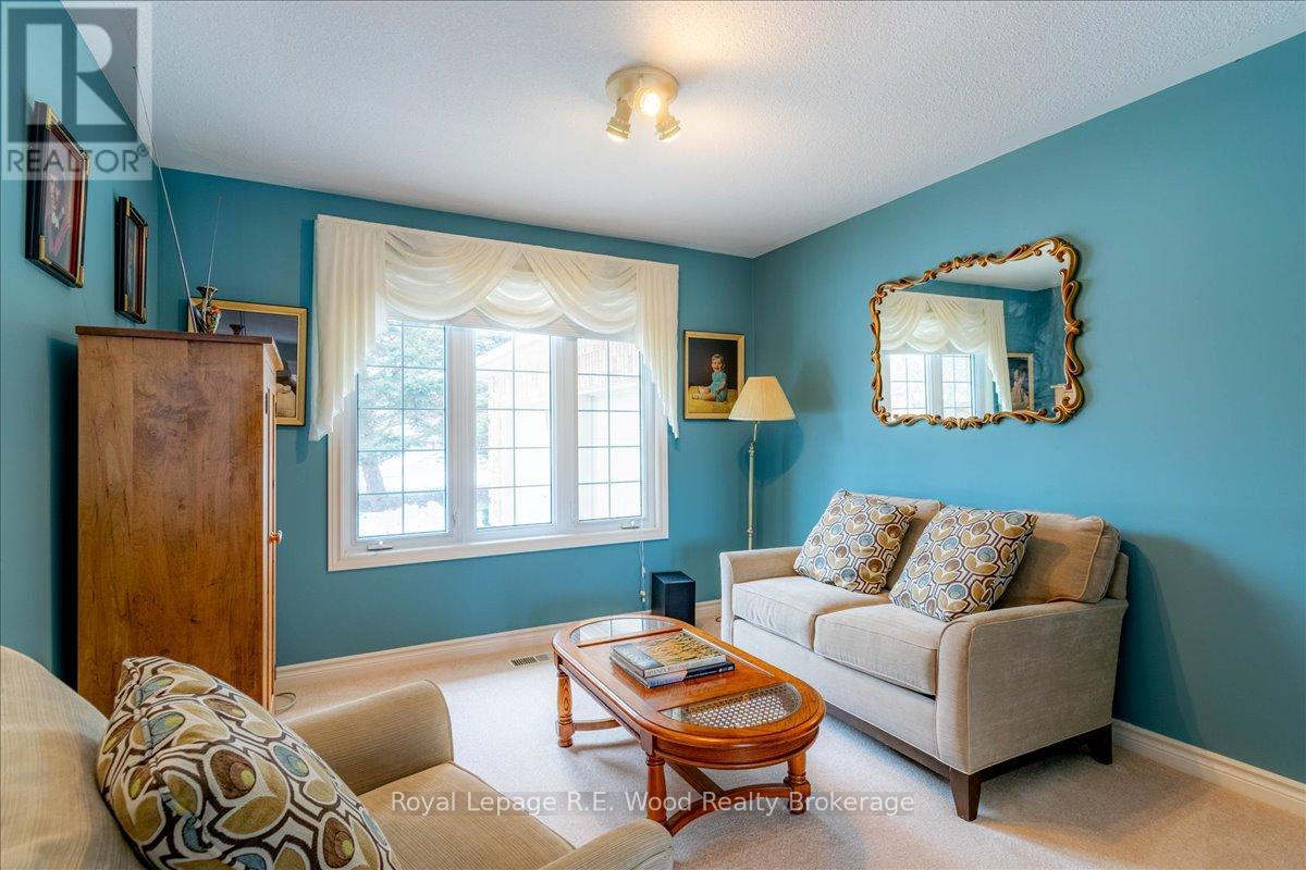 27 Woodside Drive, Tillsonburg, Ontario  N4G 5P9 - Photo 11 - X12822968