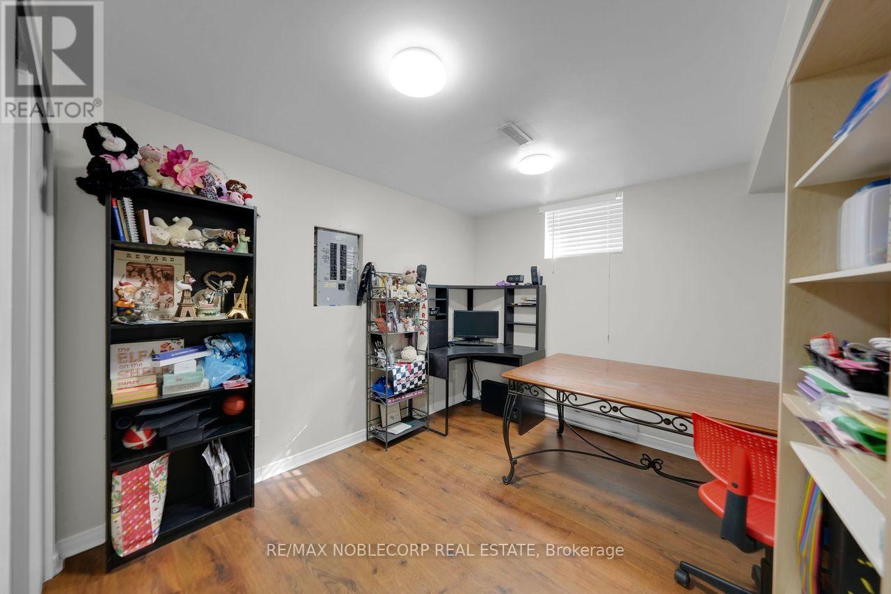 6 Mcqueen Street, Essa, Ontario  L0M 1B0 - Photo 32 - N12820508