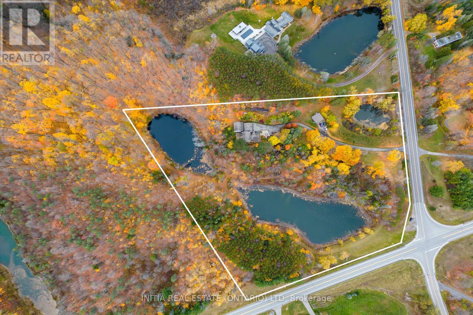 16030 Humber Station Road, Caledon, Ontario  L7E 0Y9 - Photo 2 - W12451068