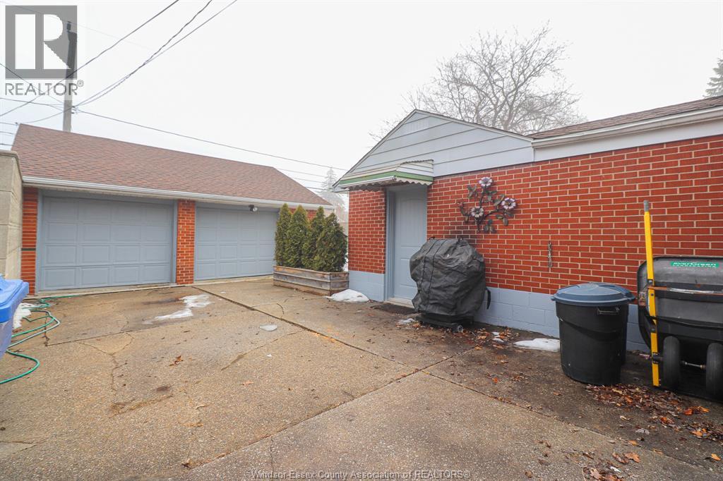 858 Laporte, Windsor, Ontario  N8S 3R4 - Photo 6 - 26004080