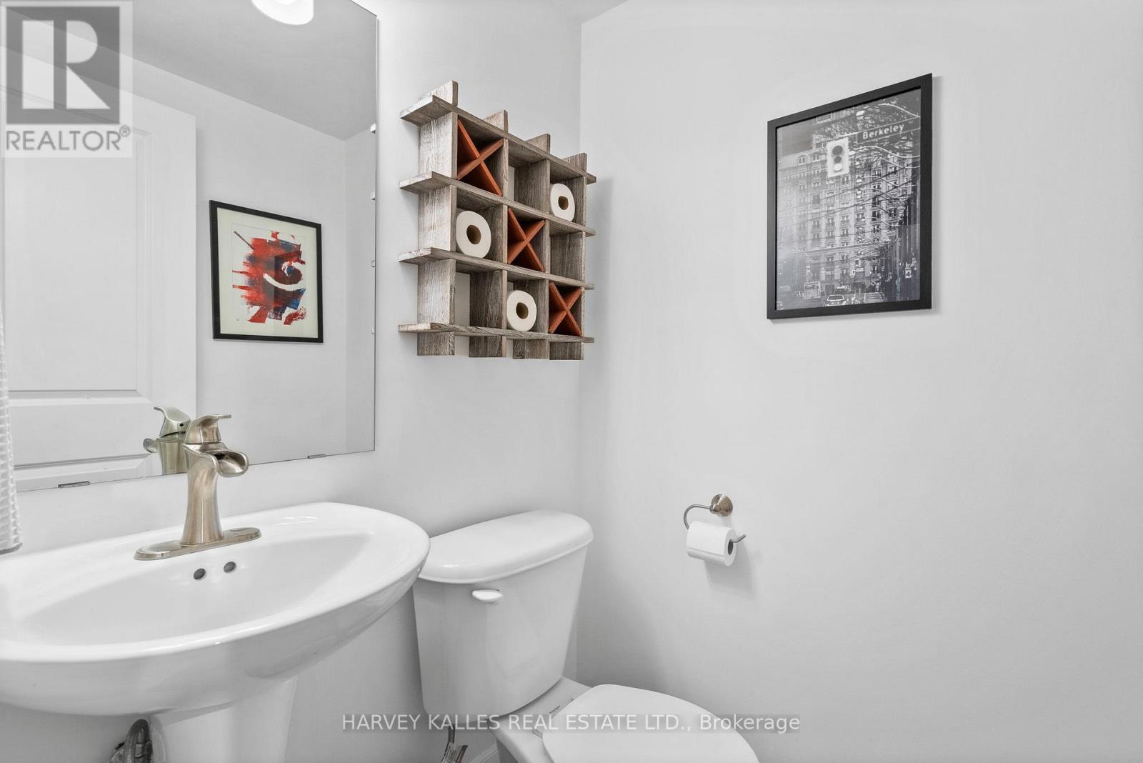 17 Peelar Mews, Toronto (Mimico), Ontario  M8Y 0B1 - Photo 24 - W12822606