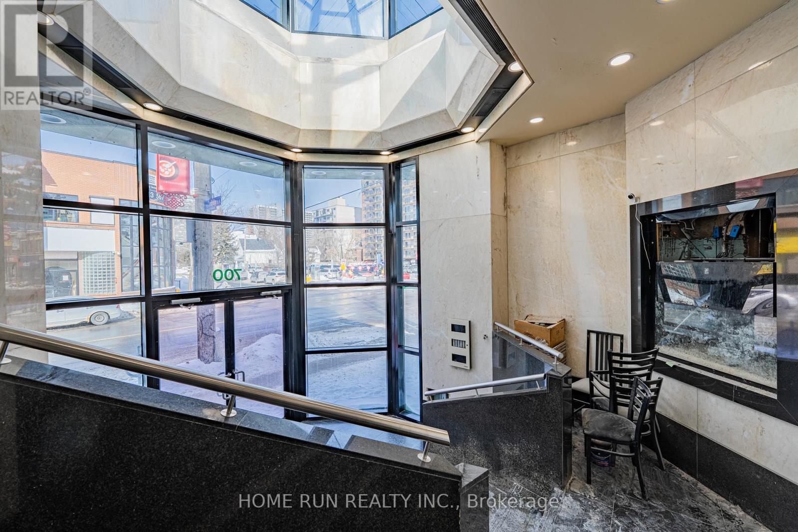 700 Somerset Street W, Ottawa, Ontario  K1R 6P6 - Photo 15 - X12799380