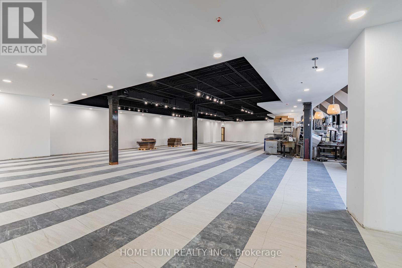 700 Somerset Street W, Ottawa, Ontario  K1R 6P6 - Photo 17 - X12799380