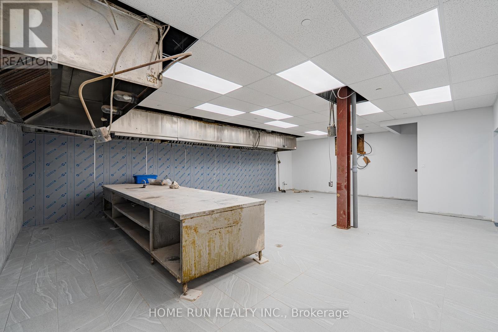 700 Somerset Street W, Ottawa, Ontario  K1R 6P6 - Photo 24 - X12799380