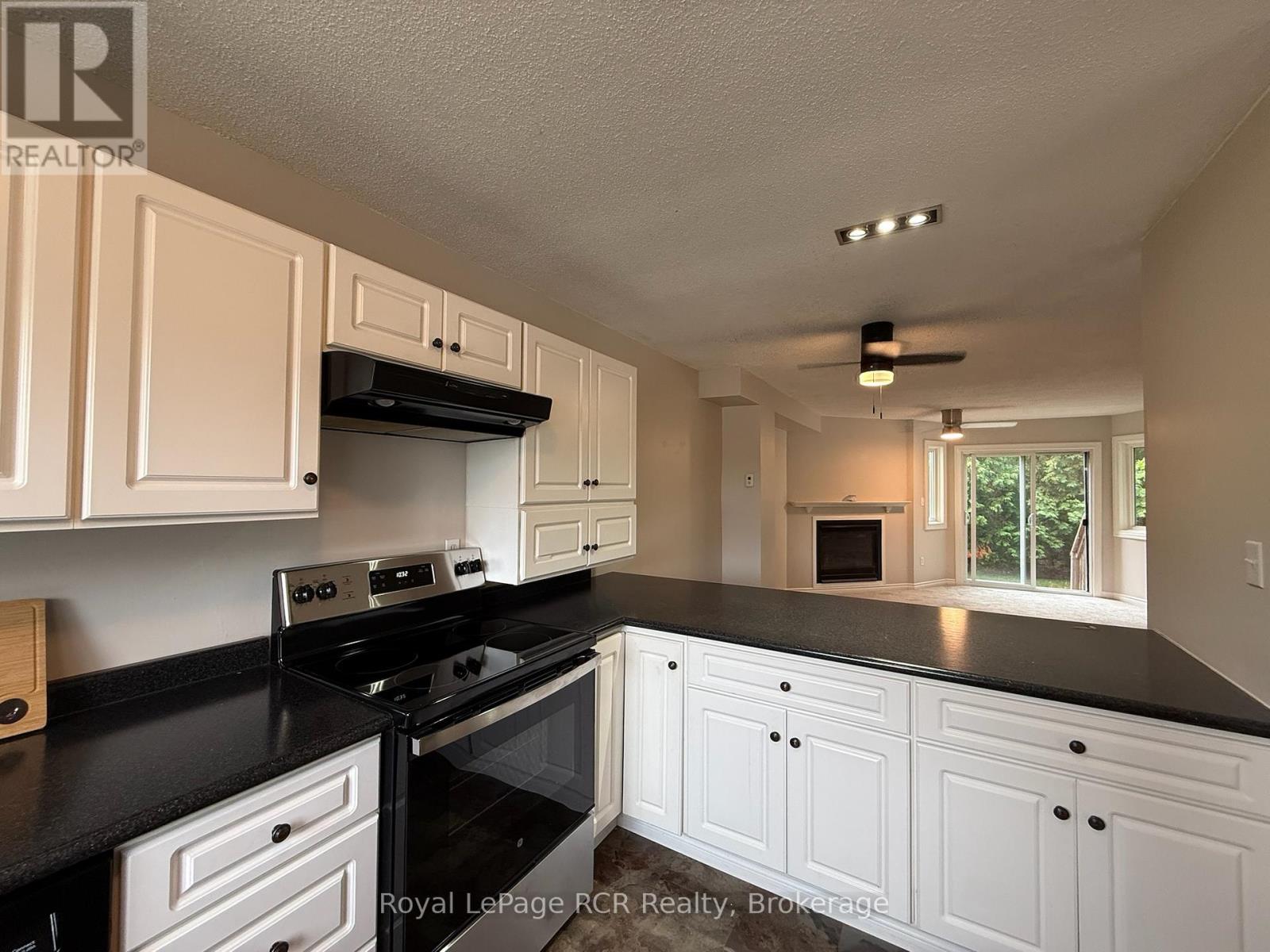 3 - 15 Watts Crescent, Collingwood, Ontario  L9Y 4S6 - Photo 7 - S12823164