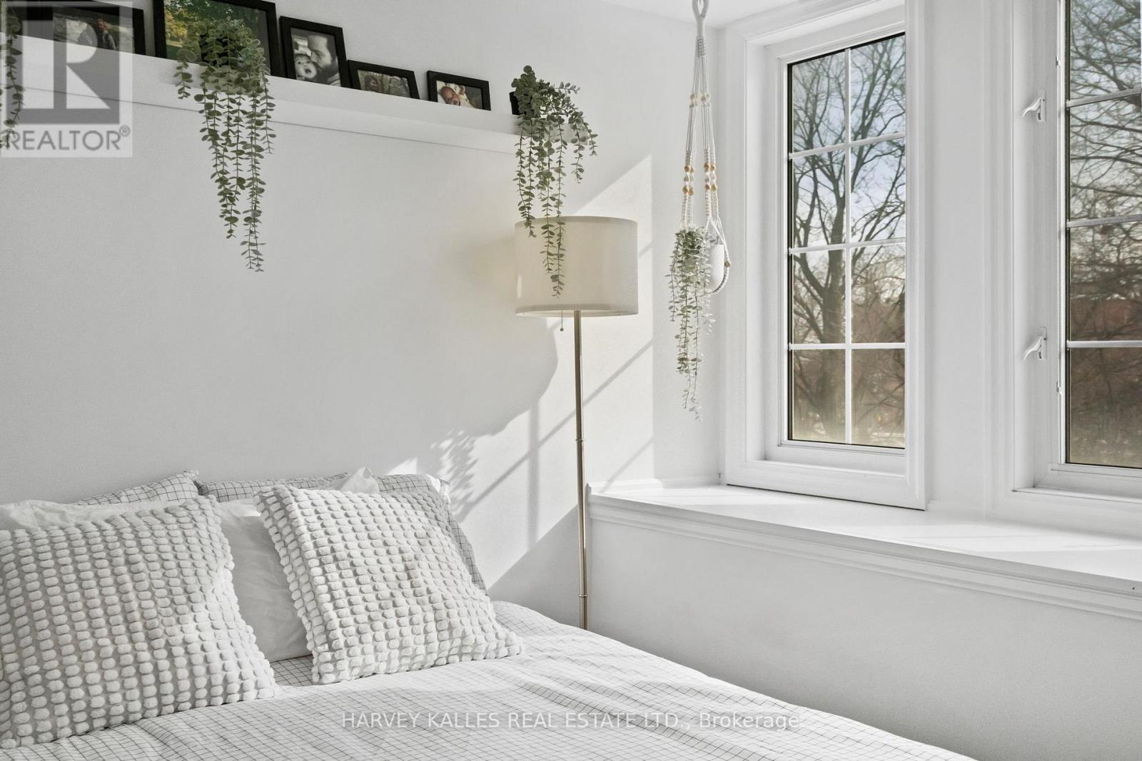 17 Peelar Mews, Toronto (Mimico), Ontario  M8Y 0B1 - Photo 31 - W12822606