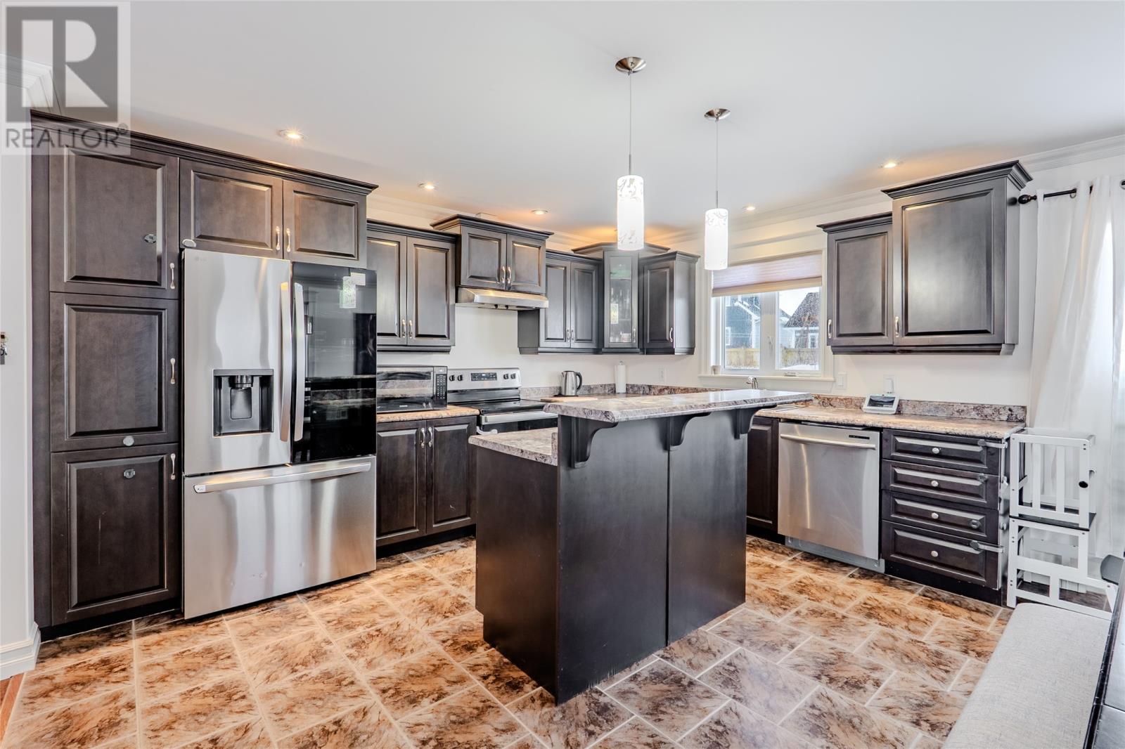 39 Sgt Donald Lucas Drive, Paradise, Newfoundland & Labrador  A1L 0W7 - Photo 15 - 1294608