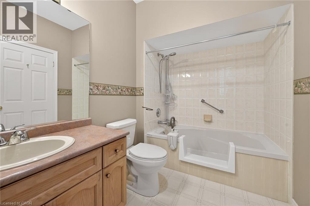 20 Twentyplace Boulevard, Mount Hope, Ontario  L0R 1W0 - Photo 15 - 40806316