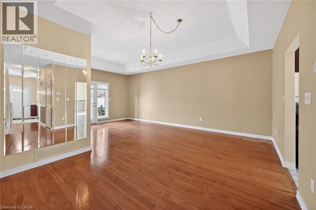 20 Twentyplace Boulevard, Mount Hope, Ontario  L0R 1W0 - Photo 8 - 40806316