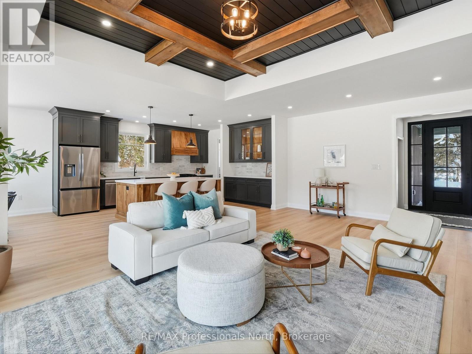 11 Clarkes Lane, Huntsville (Stephenson), Ontario  P0B 1M0 - Photo 21 - X12823074