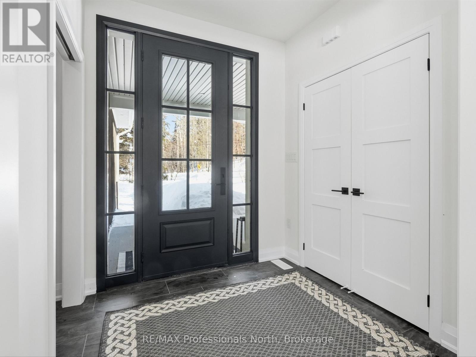 11 Clarkes Lane, Huntsville (Stephenson), Ontario  P0B 1M0 - Photo 43 - X12823074