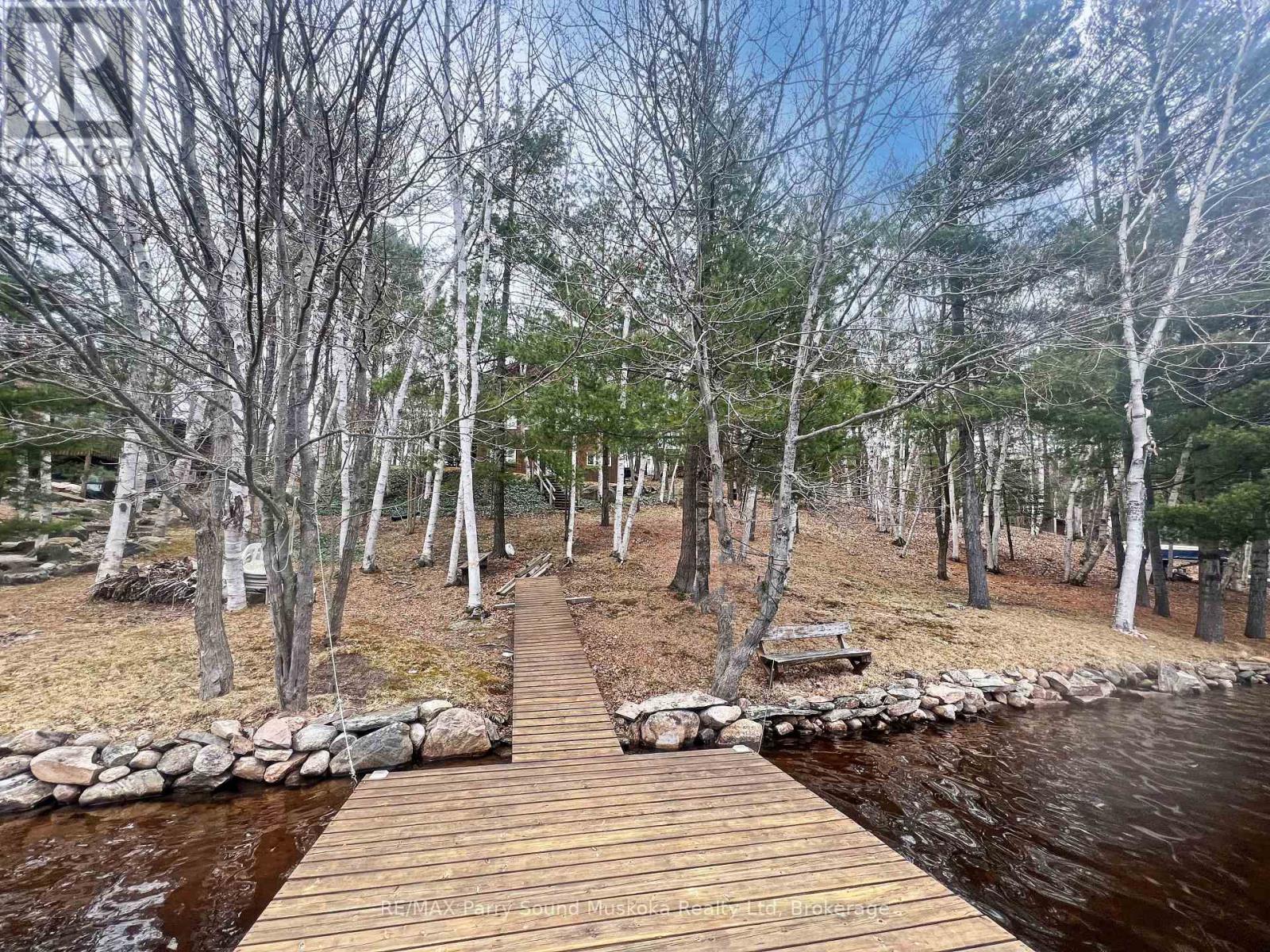 38 Shebeshekong Estates Road S, Carling, Ontario  P0G 1G0 - Photo 4 - X12823238