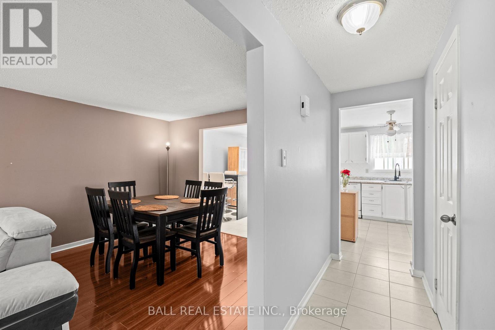 2048 Walker Avenue, Peterborough (Ashburnham Ward 4), Ontario  K9L 1S1 - Photo 12 - X12823064