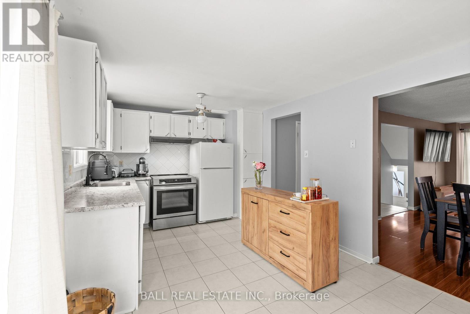 2048 Walker Avenue, Peterborough (Ashburnham Ward 4), Ontario  K9L 1S1 - Photo 15 - X12823064