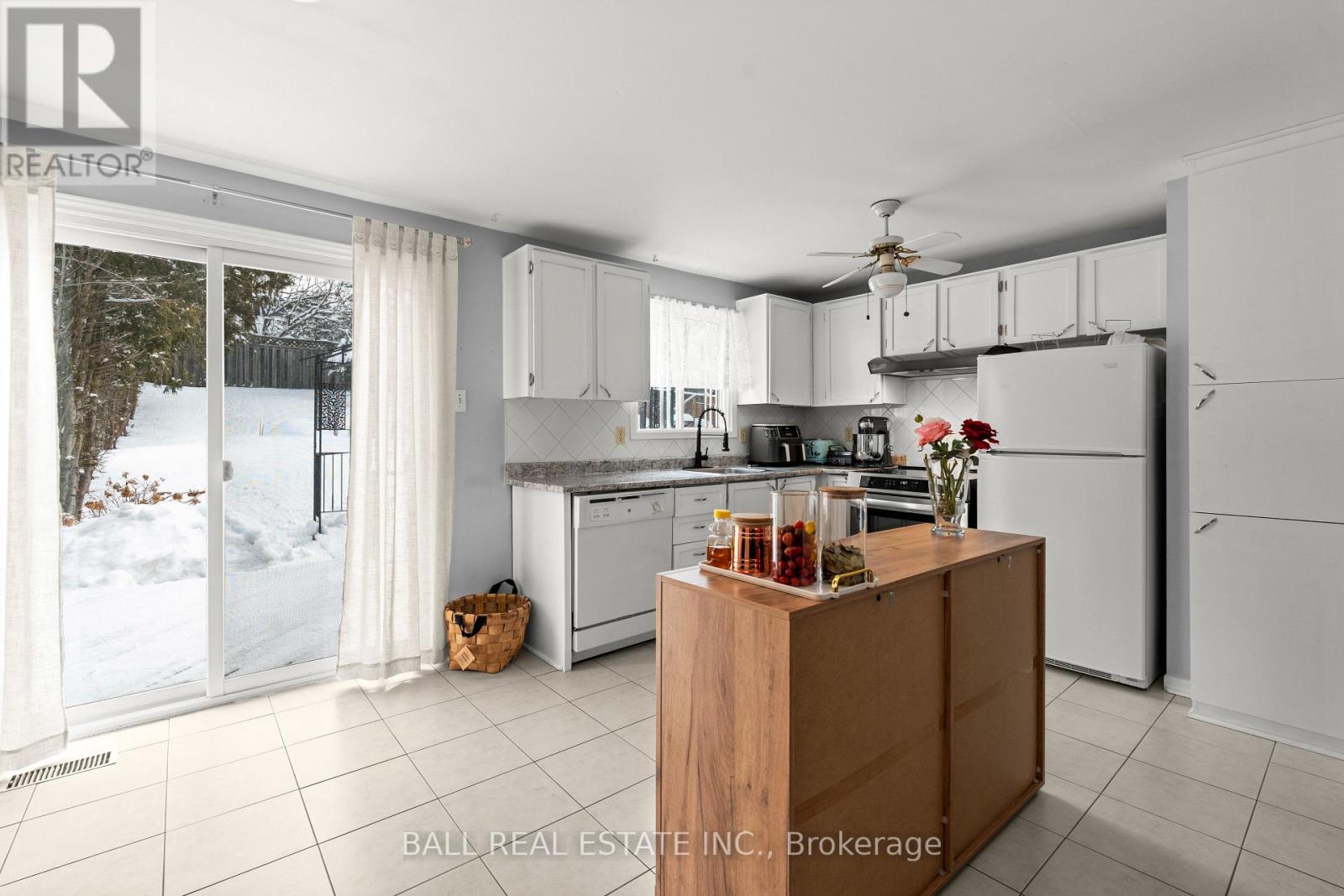 2048 Walker Avenue, Peterborough (Ashburnham Ward 4), Ontario  K9L 1S1 - Photo 19 - X12823064