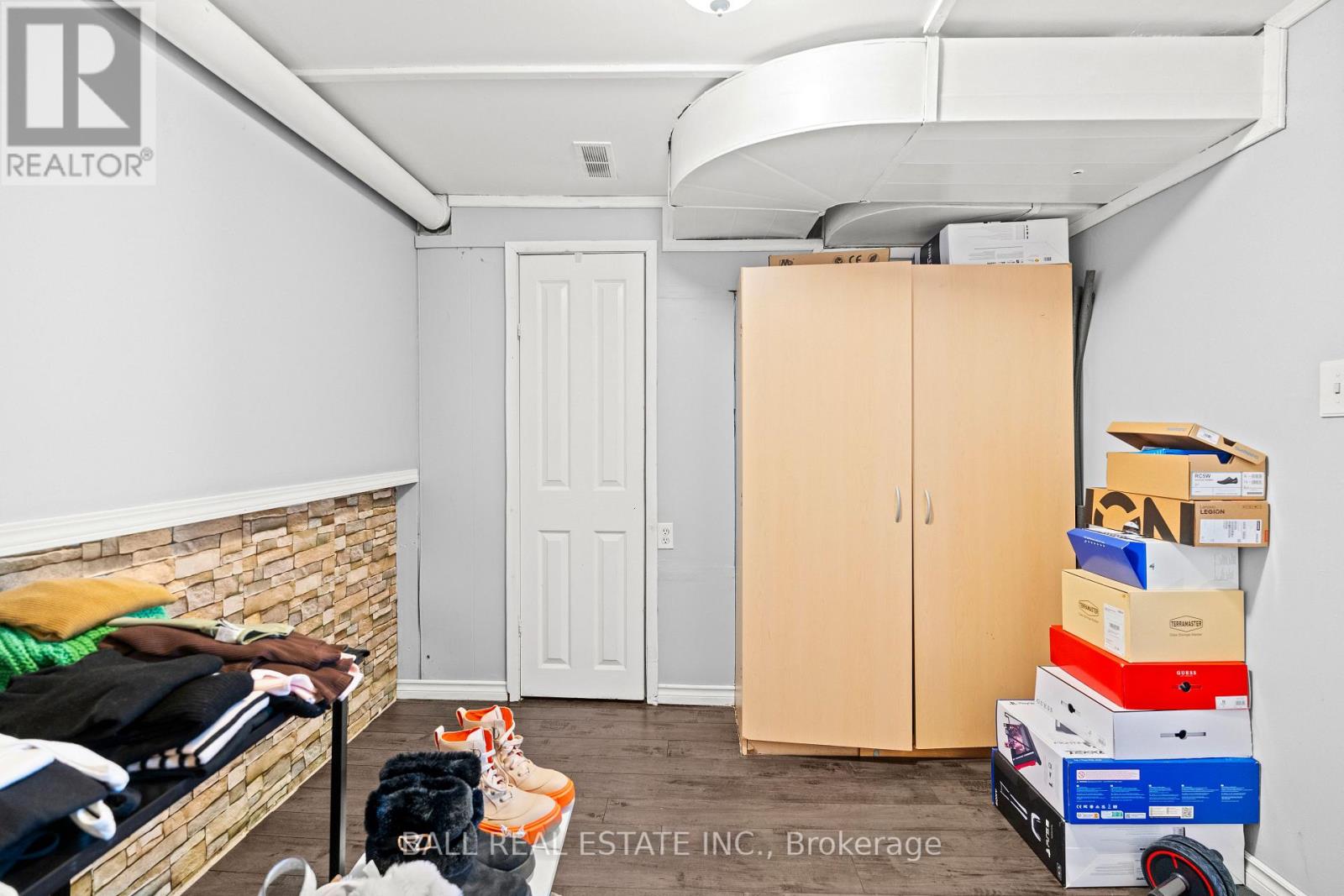 2048 Walker Avenue, Peterborough (Ashburnham Ward 4), Ontario  K9L 1S1 - Photo 38 - X12823064