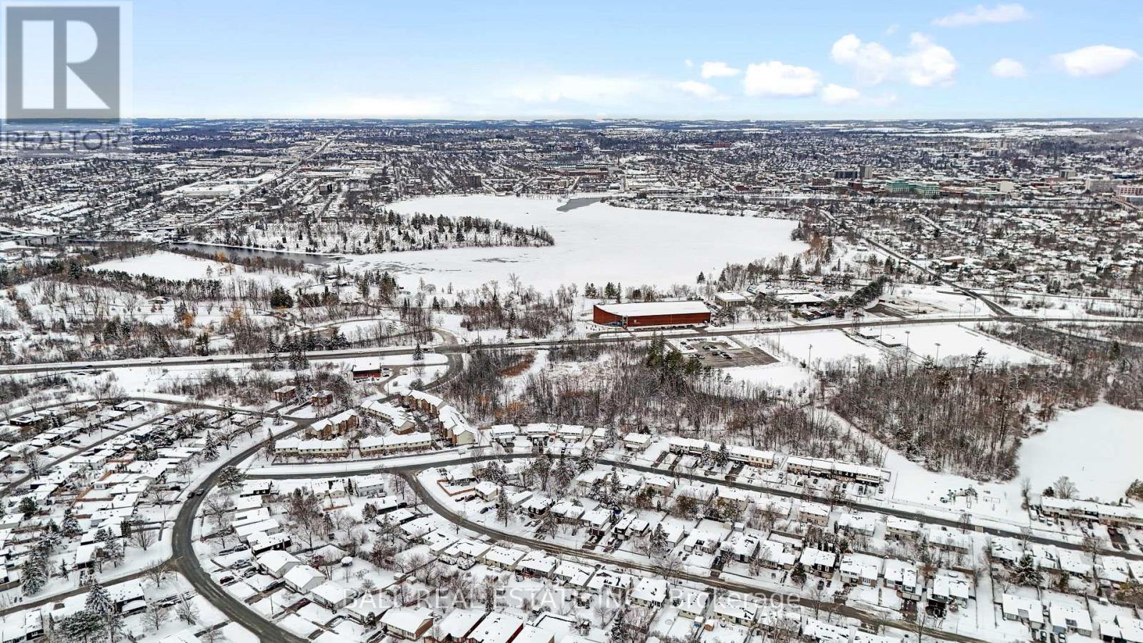 2048 Walker Avenue, Peterborough (Ashburnham Ward 4), Ontario  K9L 1S1 - Photo 8 - X12823064