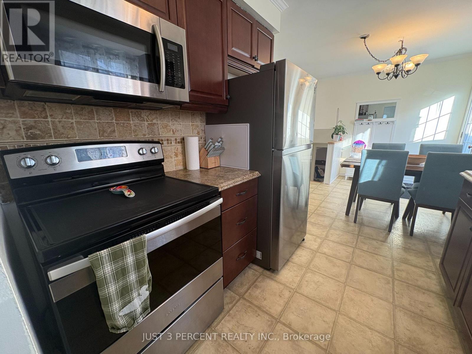 1140 Whitefield Drive, Peterborough (Otonabee Ward 1), Ontario  K9J 7P5 - Photo 12 - X12823136