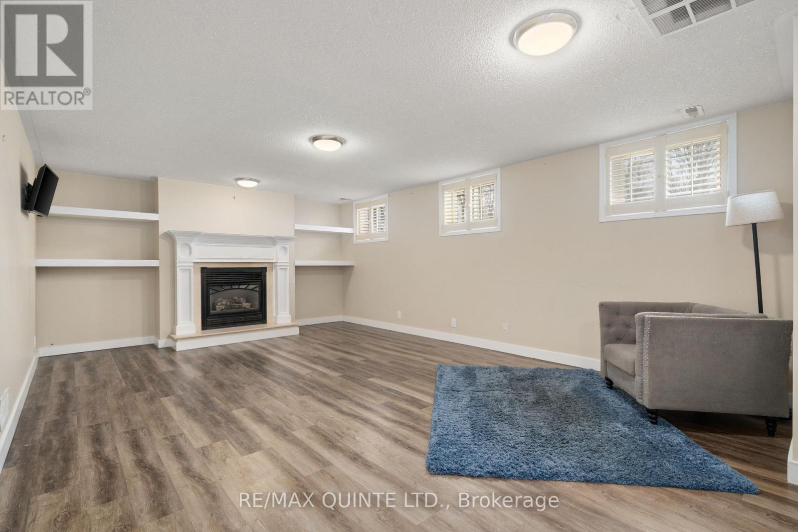 94 Cloverleaf Drive, Belleville (Thurlow Ward), Ontario  K8N 4Z5 - Photo 22 - X12823146