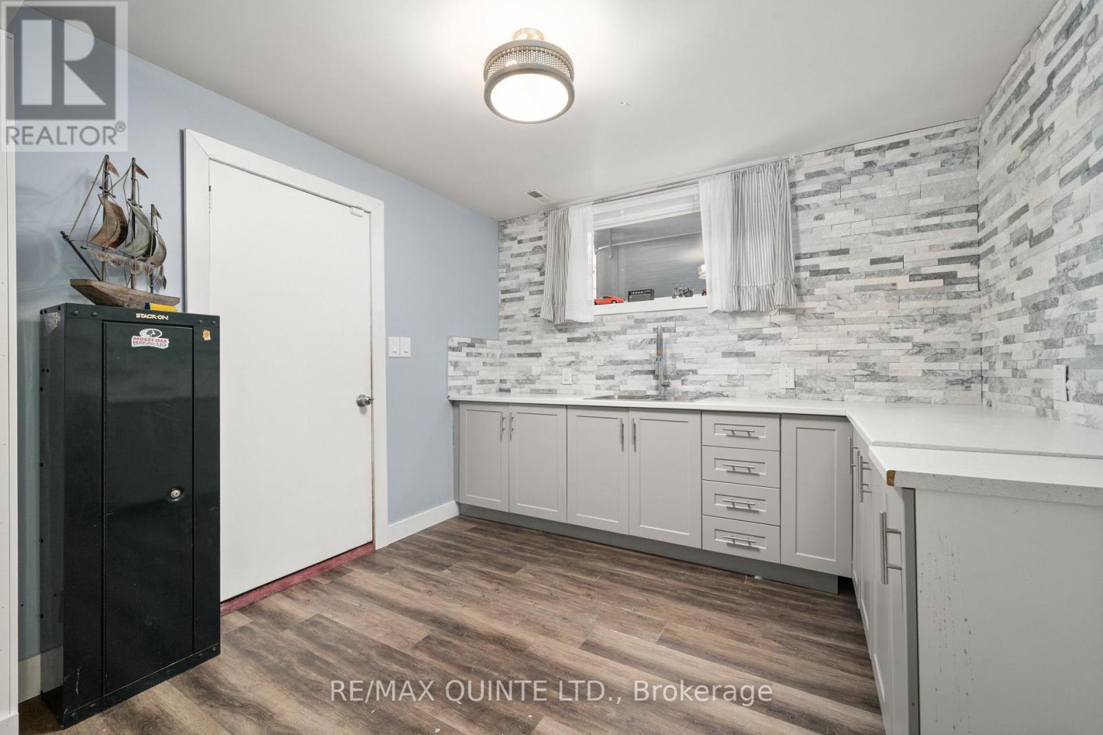 94 Cloverleaf Drive, Belleville (Thurlow Ward), Ontario  K8N 4Z5 - Photo 28 - X12823146