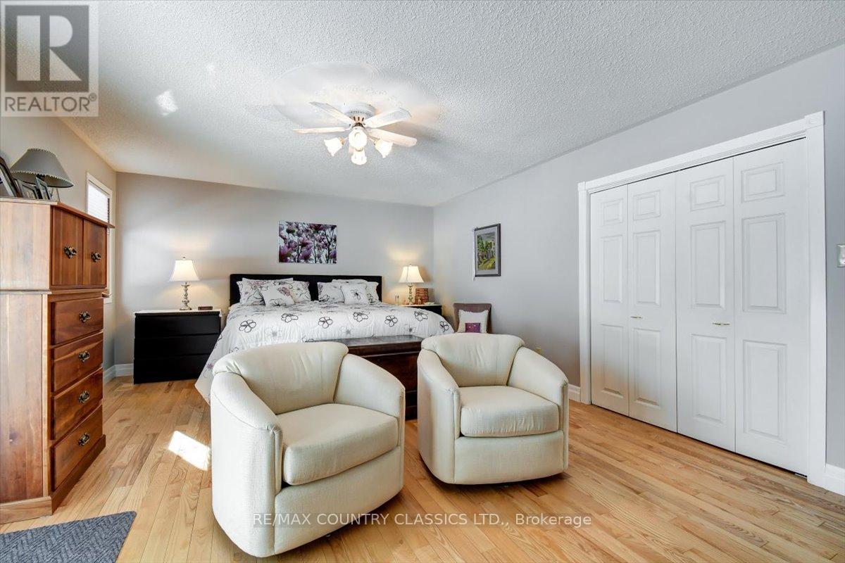 37 Golfview Drive, Bancroft (Bancroft Ward), Ontario  K0L 1C0 - Photo 23 - X12823160