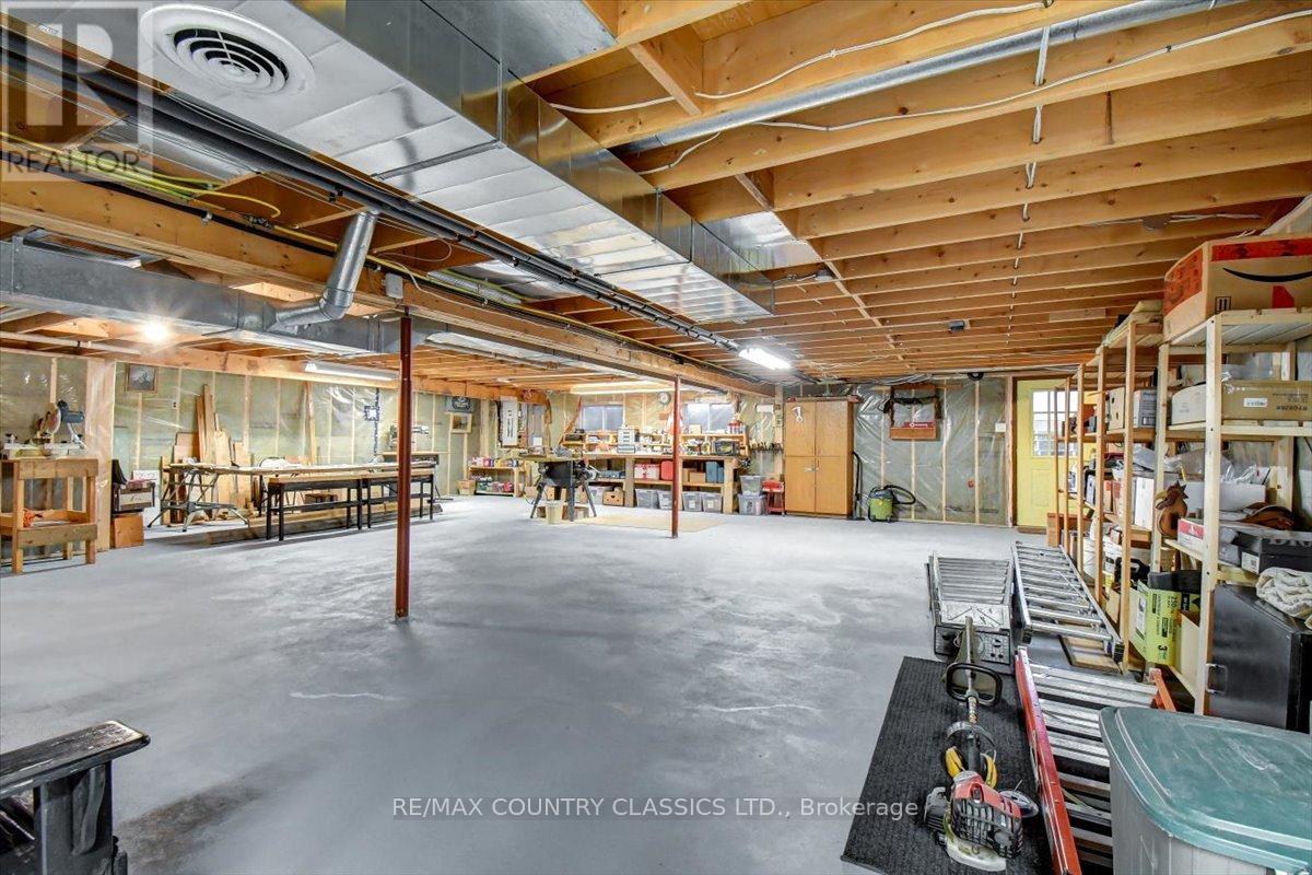 37 Golfview Drive, Bancroft (Bancroft Ward), Ontario  K0L 1C0 - Photo 37 - X12823160