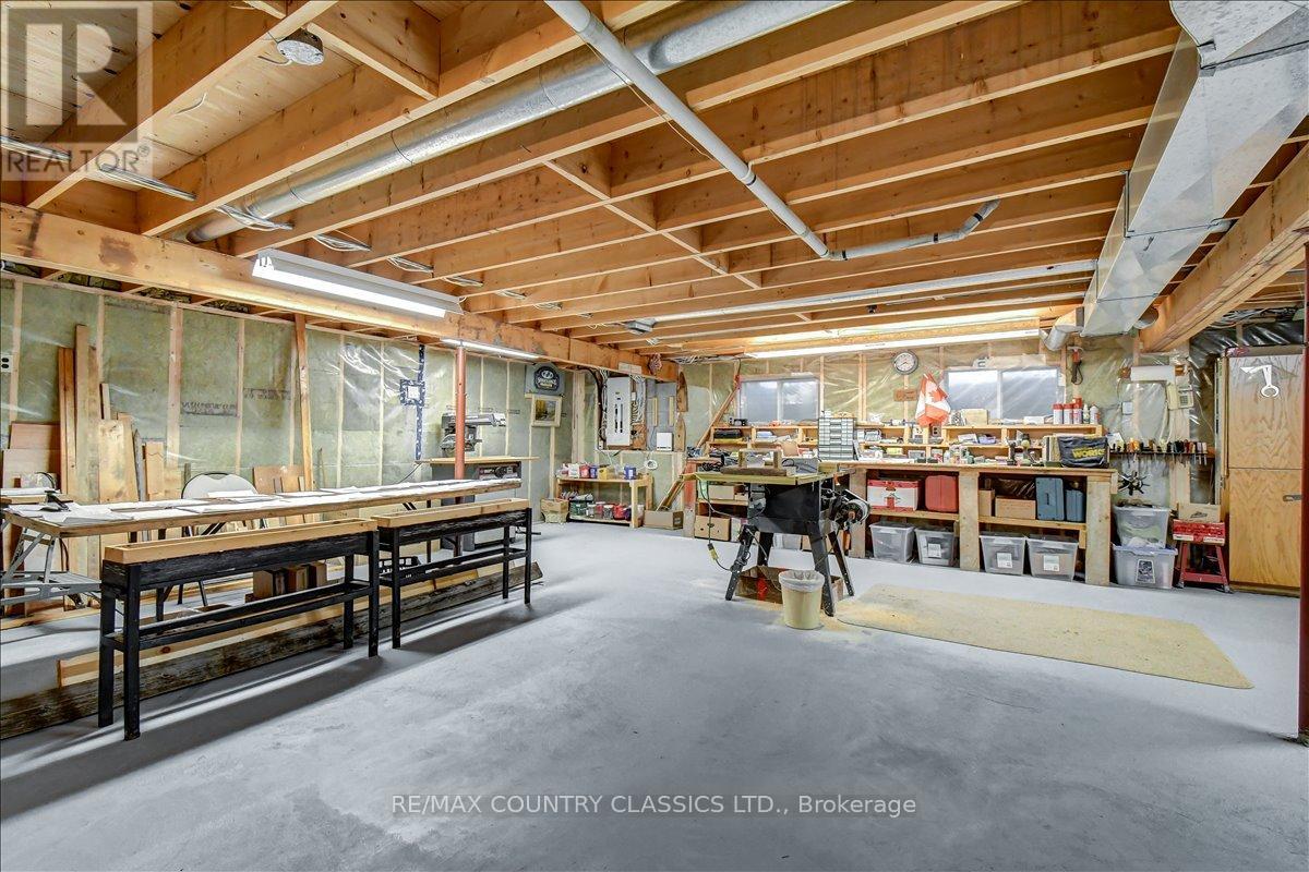 37 Golfview Drive, Bancroft (Bancroft Ward), Ontario  K0L 1C0 - Photo 39 - X12823160