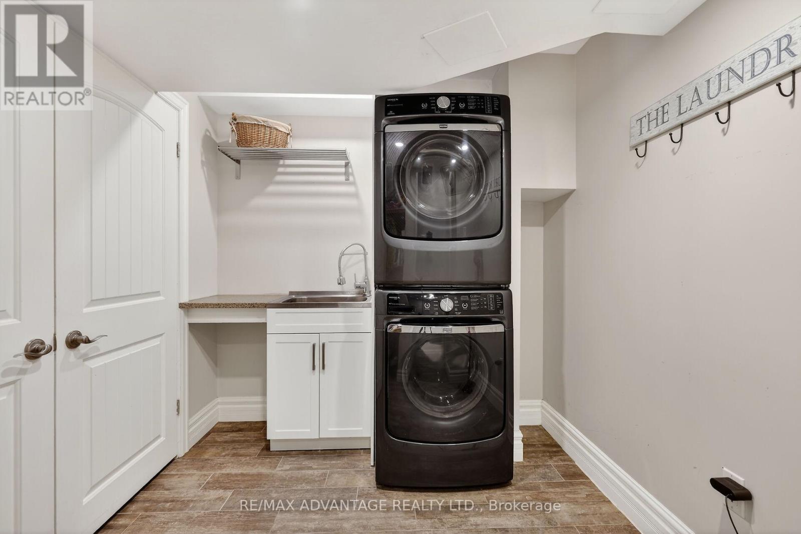 572 Huntingdon Drive, London South (South R), Ontario  N6C 4J4 - Photo 41 - X12822990