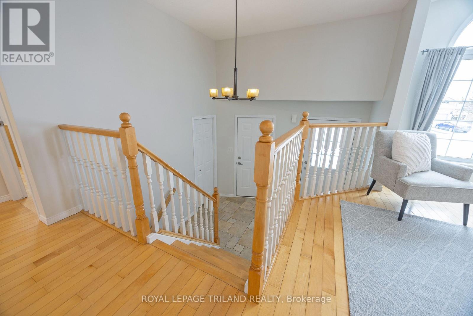 472 Talltree Crescent, London East, Ontario  N5V 5E6 - Photo 11 - X12823080