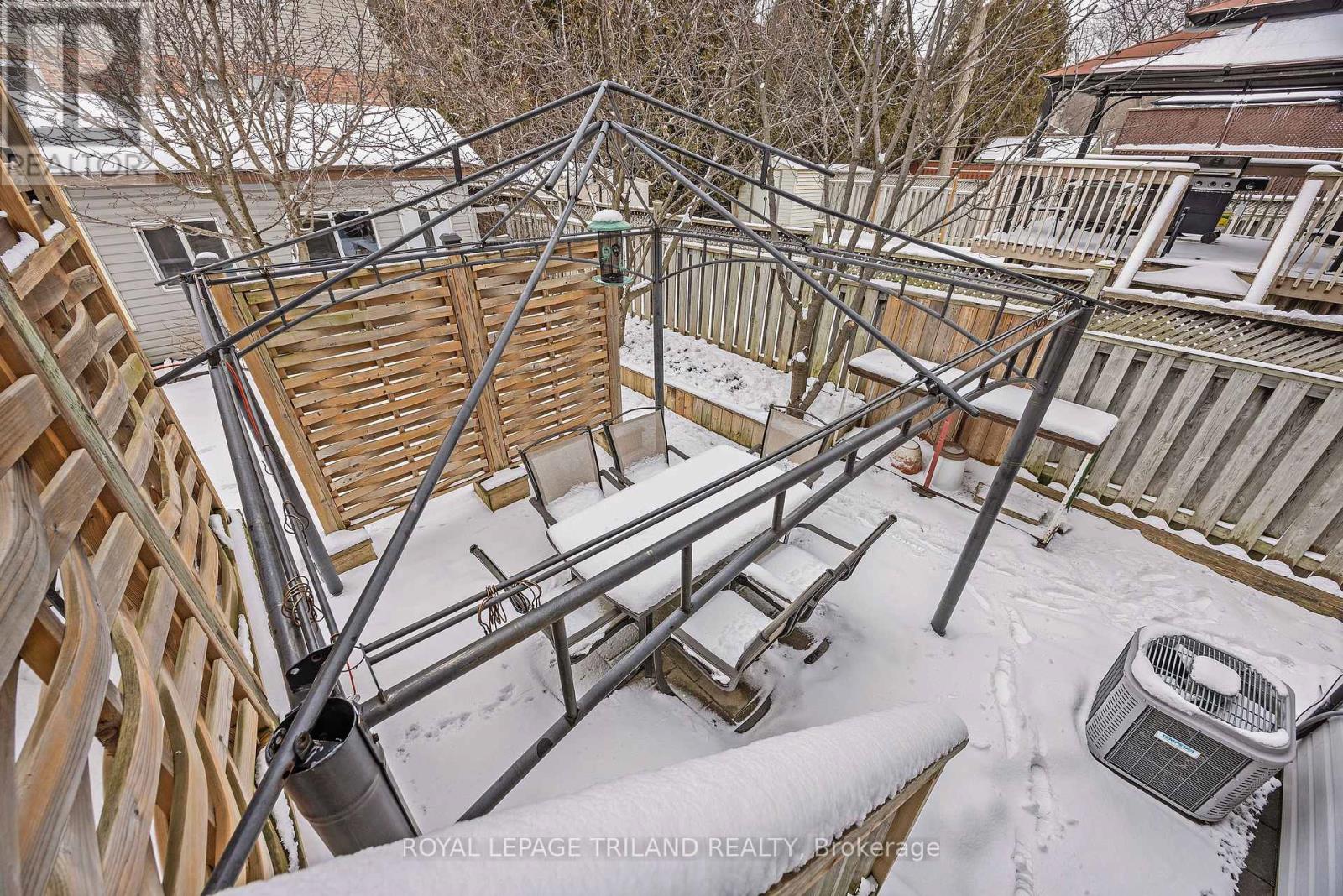 472 Talltree Crescent, London East, Ontario  N5V 5E6 - Photo 28 - X12823080