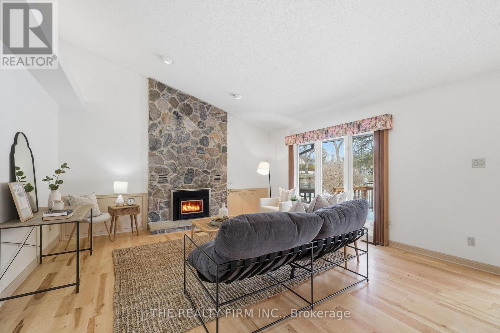 23 Stirrup Court, London North (North J), Ontario  N6G 3T8 - Photo 4 - X12823176