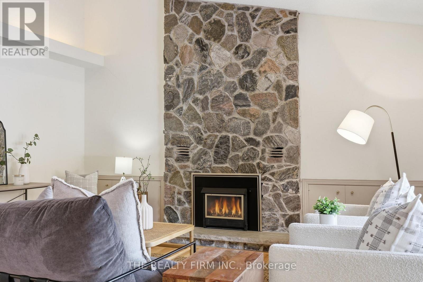 23 Stirrup Court, London North (North J), Ontario  N6G 3T8 - Photo 5 - X12823176