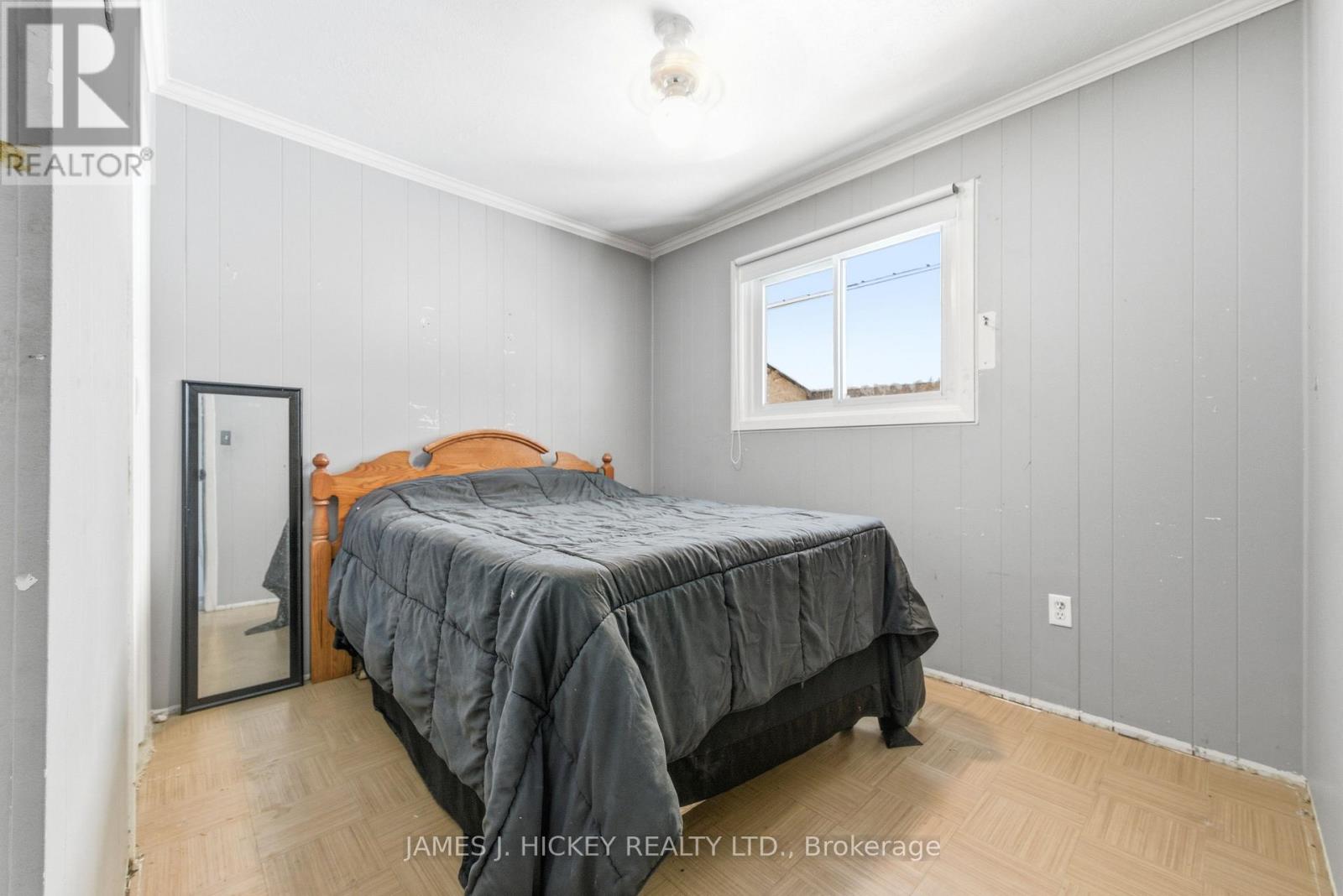 115 Lorne Place, Laurentian Hills, Ontario  K0J 1P0 - Photo 14 - X12823122