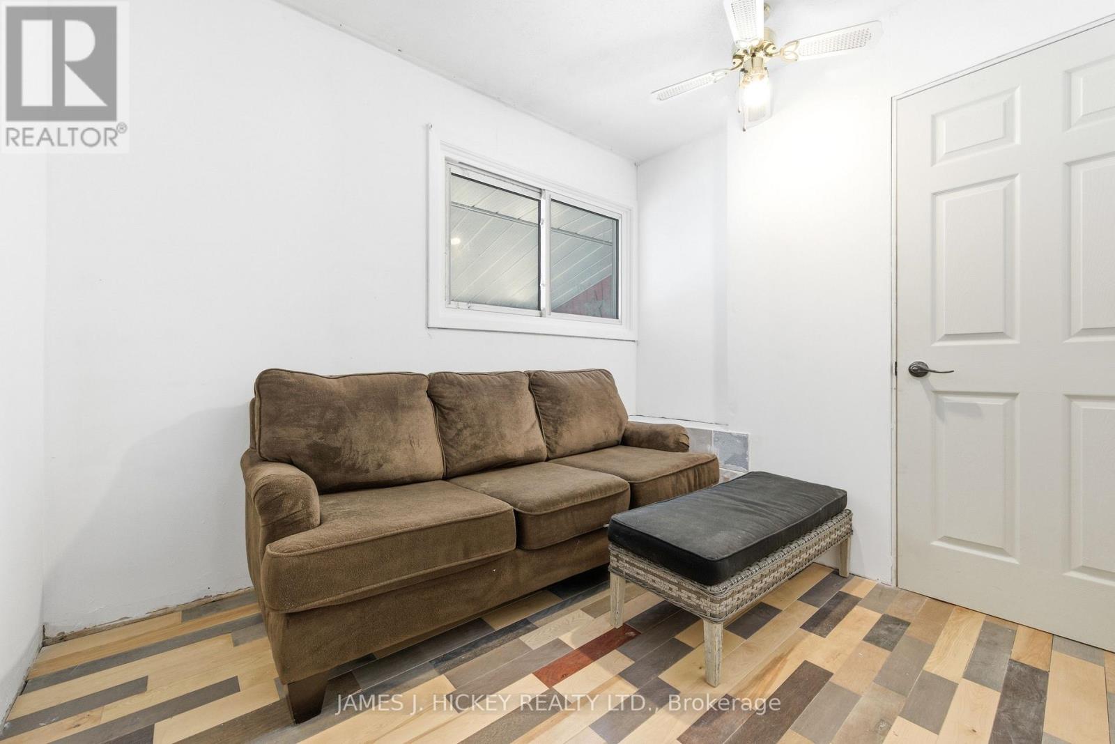 115 Lorne Place, Laurentian Hills, Ontario  K0J 1P0 - Photo 16 - X12823122