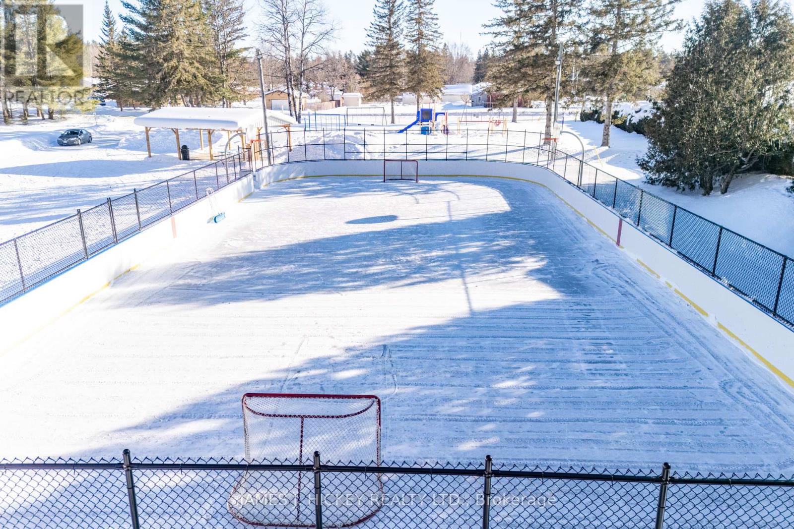 115 Lorne Place, Laurentian Hills, Ontario  K0J 1P0 - Photo 41 - X12823122