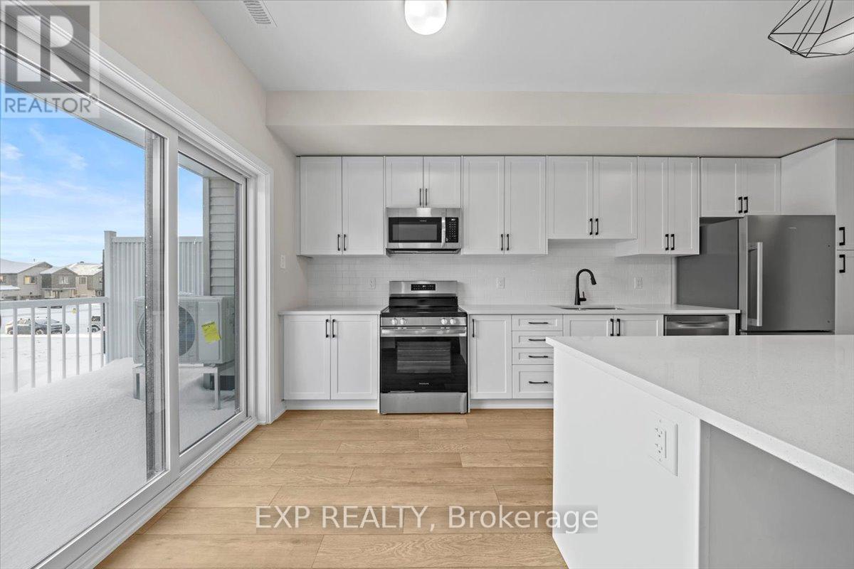 619 Bee Pollen Way, Ottawa, Ontario  K2W 0N9 - Photo 13 - X12823070