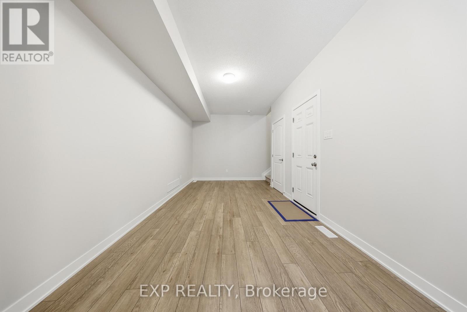 619 Bee Pollen Way, Ottawa, Ontario  K2W 0N9 - Photo 4 - X12823070