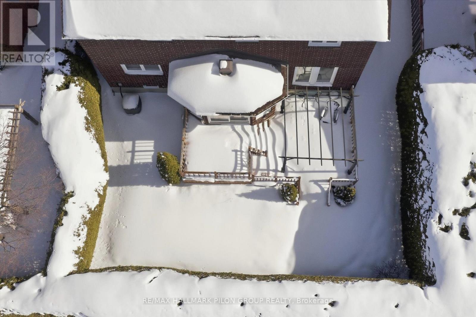 1354 Mountainside Crescent, Ottawa, Ontario  K1E 3G5 - Photo 22 - X12823104