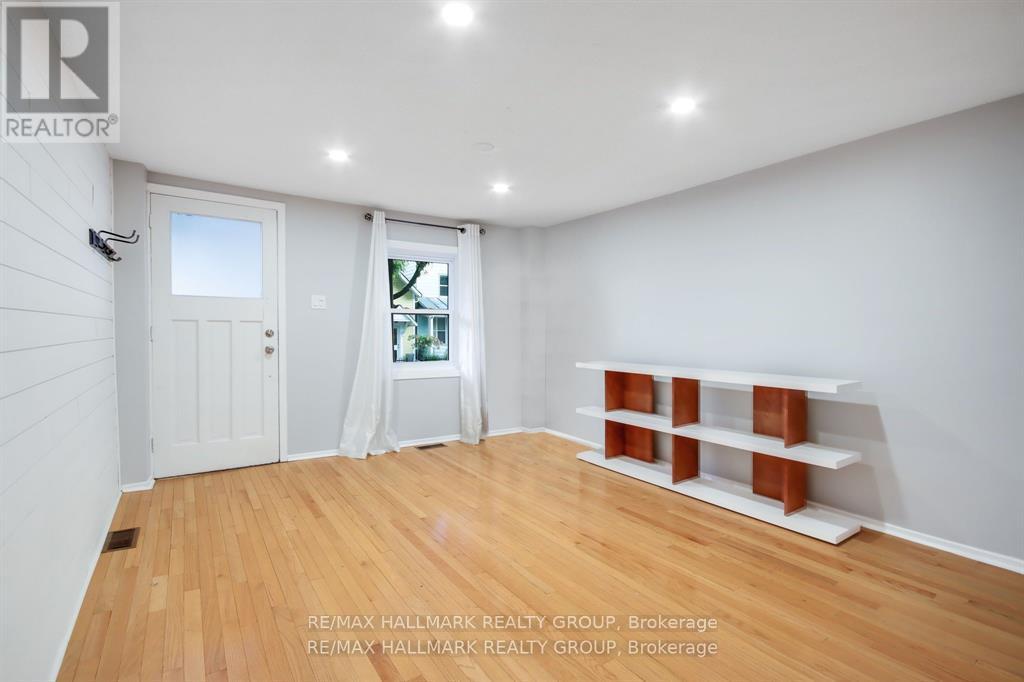 231 St Andrew Street, Ottawa, Ontario  K1N 5G5 - Photo 5 - X12823208
