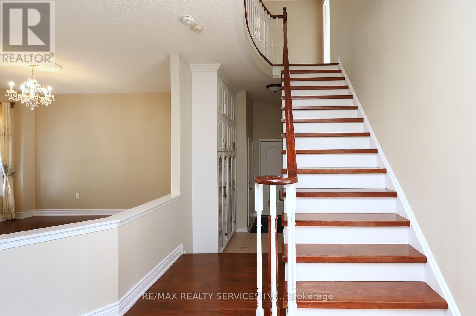 17 Ballantyne Drive, Ajax, Ontario  L1T 4H6 - Photo 18 - E12648556