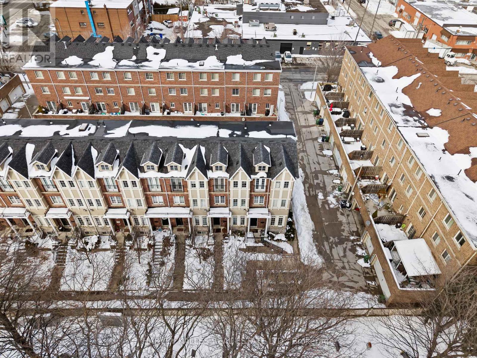 17 Peelar Mews, Toronto (Mimico), Ontario  M8Y 0B1 - Photo 46 - W12822606