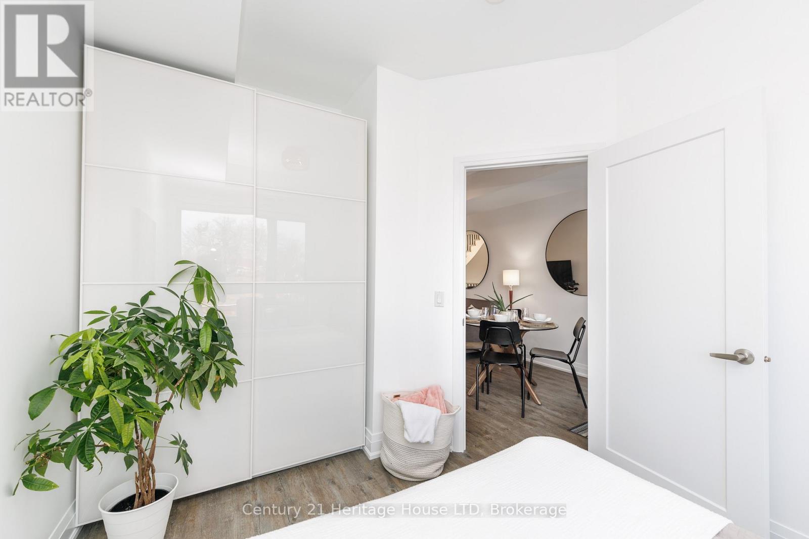 8 - 39 Robinson Street N, Grimsby (Grimsby East), Ontario  L3M 3C9 - Photo 21 - X12823066