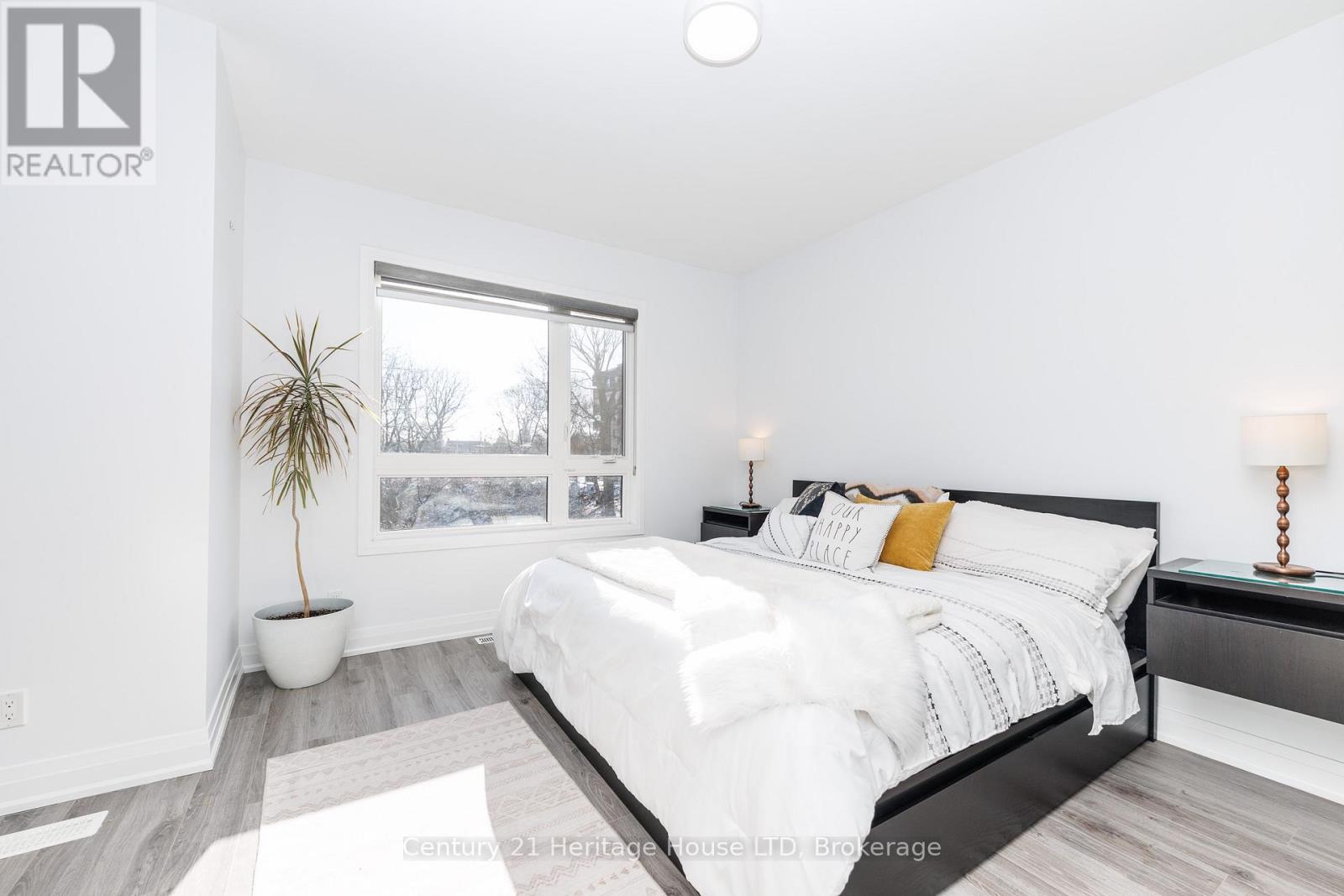 8 - 39 Robinson Street N, Grimsby (Grimsby East), Ontario  L3M 3C9 - Photo 24 - X12823066