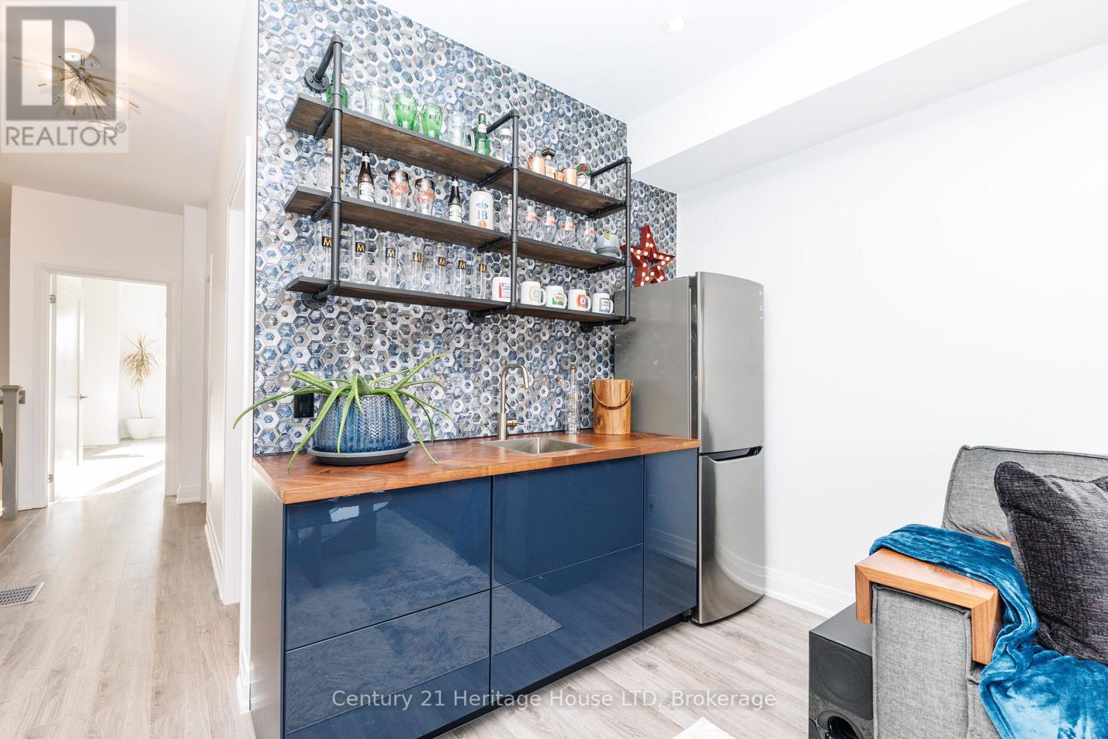 8 - 39 Robinson Street N, Grimsby (Grimsby East), Ontario  L3M 3C9 - Photo 35 - X12823066