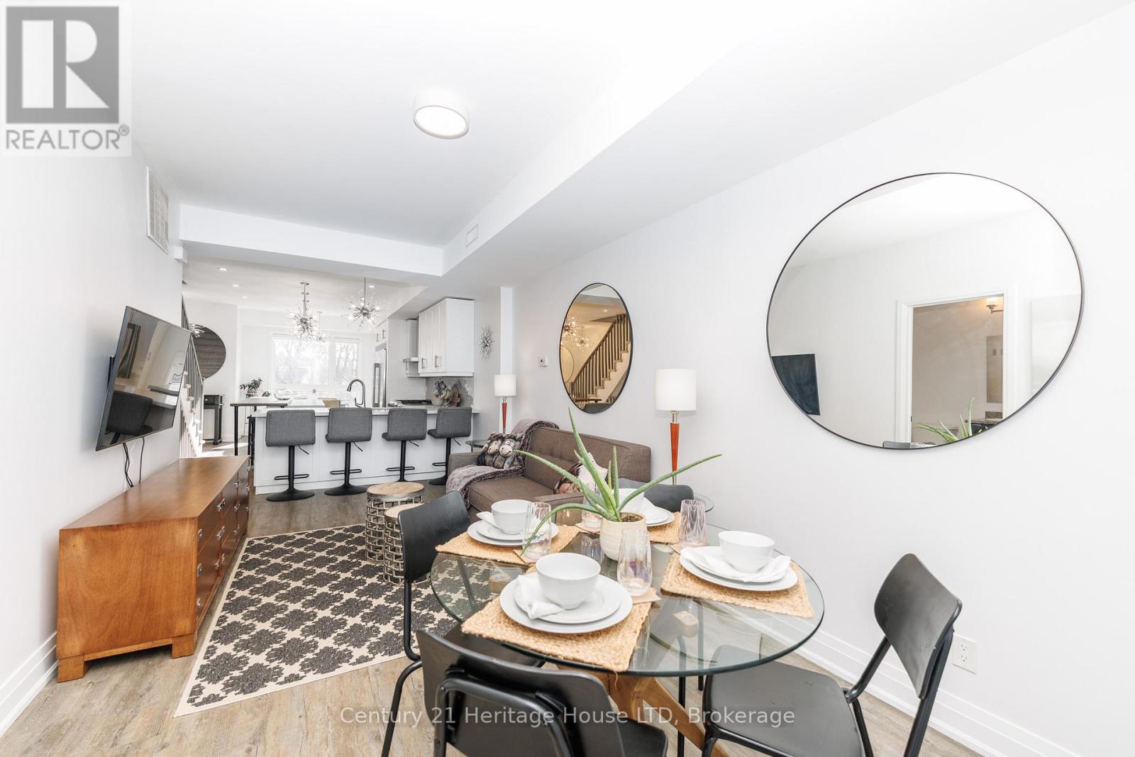 8 - 39 Robinson Street N, Grimsby (Grimsby East), Ontario  L3M 3C9 - Photo 7 - X12823066