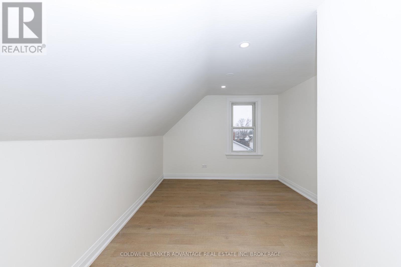 457 Southworth Street S, Welland, Ontario  L3B 2A1 - Photo 21 - X12823108